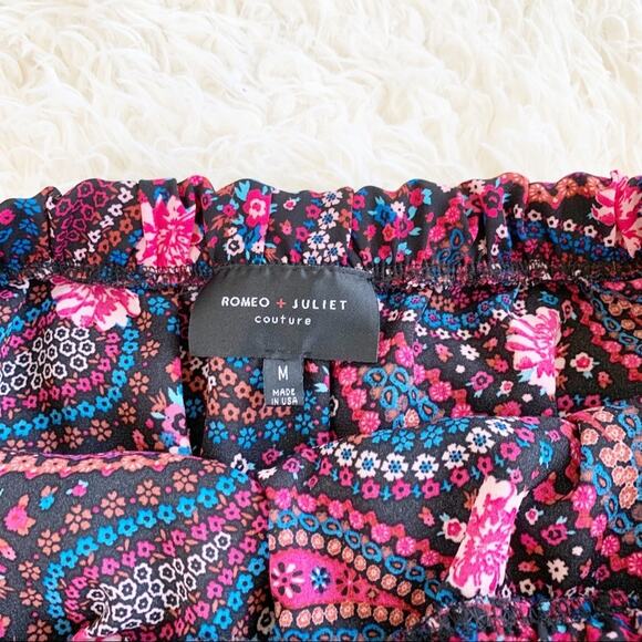 ROMEO + JULIET Couture Strapless Pink Paisley Shorts Romper size Medium - Picture 7 of 7